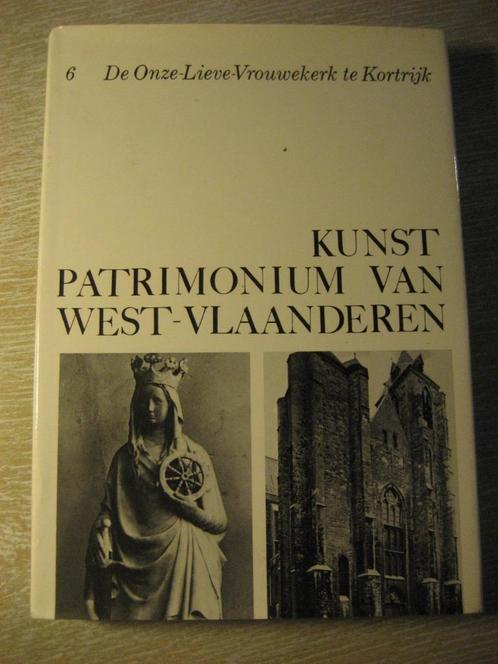 De Onze-Lieve-Vrouwekerk te Kortrijk, Kunstpatrimonium West-, Livres, Histoire & Politique, Enlèvement ou Envoi