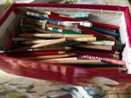 Doos vol kleur potloden, Hobby en Vrije tijd, Gebruikt, Ophalen of Verzenden, Materiaal