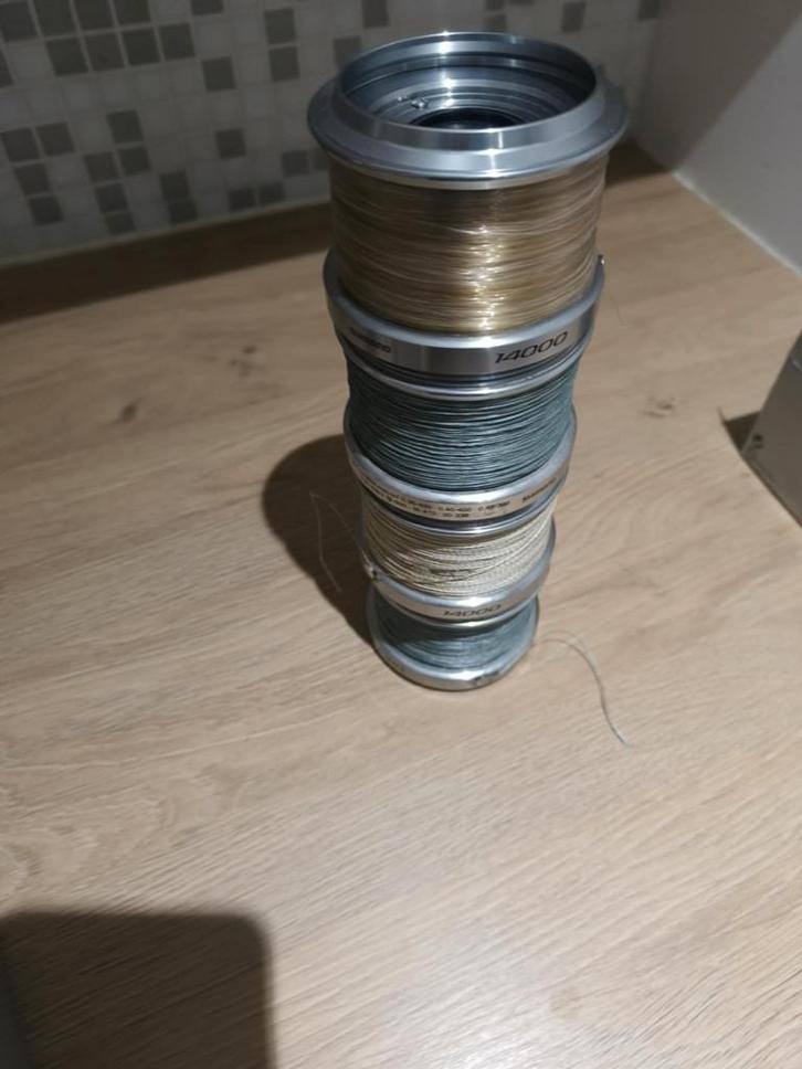 Shimano reserve spoelen 14000, Watersport en Boten, Hengelsport | Karpervissen, Zo goed als nieuw, Molen, Ophalen of Verzenden