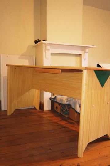 Bureau beschikbaar voor biedingen