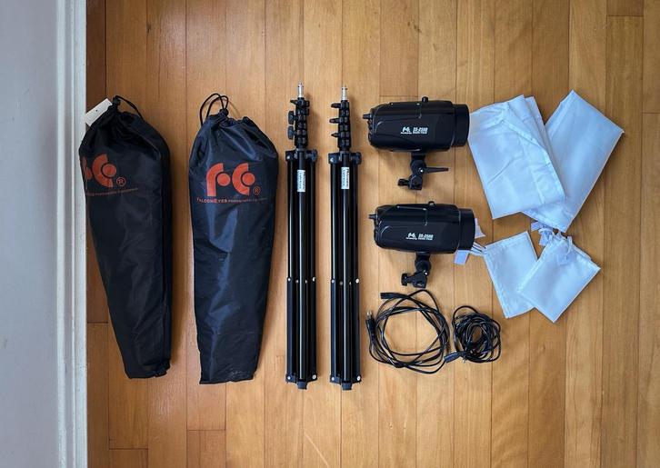 Compact Studio Kit SSK-2250D, Audio, Tv en Foto, Fotografie | Fotostudio en Toebehoren, Zo goed als nieuw, Lamp of Flitsset, Ophalen