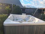 Jacuzzi, 8j oud, 6 personen, Tuin en Terras, Ophalen, Gebruikt, Pomp