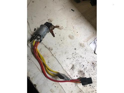 Kontaktslot + Sleutel van een Renault R5, Auto-onderdelen, Overige Auto-onderdelen, Renault, Gebruikt, 3 maanden garantie, Ophalen of Verzenden