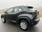 TOYOTA YARIS CROSS HYBRIDE AUTOMAAT 1.5i 116PK 2025 NIEUWST*, Auto's, Stof, 4 cilinders, USB, Zwart