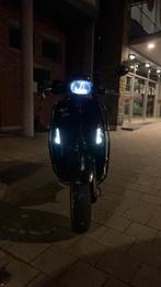 Vespa sprint b klasse, Fietsen en Brommers, Ophalen of Verzenden, Zo goed als nieuw
