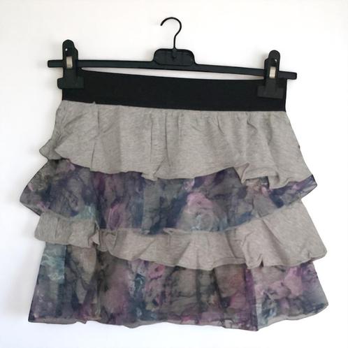 Mini rok met laagjes van kant grijs S/M, Kleding | Dames, Rokken, Nieuw, Maat 36 (S), Grijs, Boven de knie, Verzenden