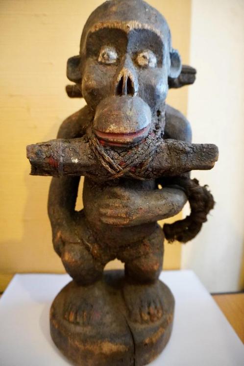 Statue africaine singe Bulu Cameroun, Antiquités & Art, Art | Art non-occidental, Enlèvement ou Envoi