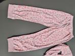 roze pyjama met tijgerprint, 134 -140, Kinderen en Baby's, Kinderkleding | Maat 134, Ophalen of Verzenden, Zo goed als nieuw