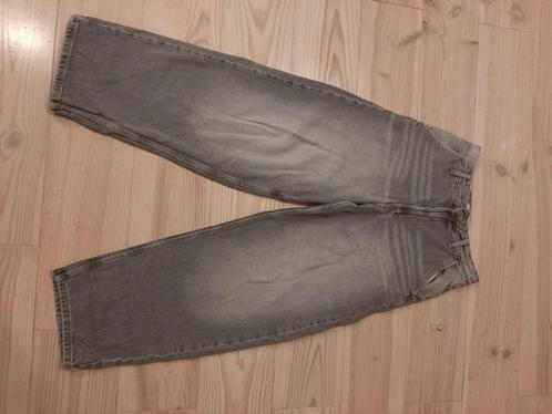 Jeans Bershka/Motel/Weekday XS, Kleding | Dames, Spijkerbroeken en Jeans, Gedragen, W27 (confectie 34) of kleiner, Ophalen of Verzenden