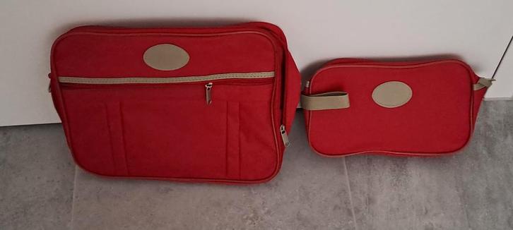 Sac porte-documents voyage, Bijoux, Sacs & Beauté, Sacs | Sacs de voyage & Petits Sacs de voyage, Neuf, Rouge, Enlèvement ou Envoi