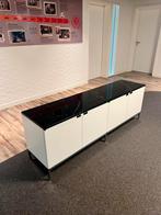 Knoll Credenza met marmeren blad, Ophalen, Design klassieker, Met deur(en), 150 tot 200 cm