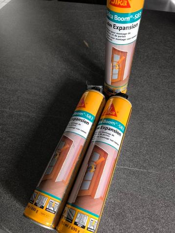 3 bombes Sika Boom -583 beschikbaar voor biedingen