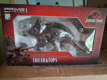 prime 1 studio triceratops 1/38 scale collectible  beschikbaar voor biedingen