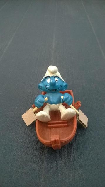 Superschtroumpf dans une chaloupe 4.0219, Enlèvement ou Envoi, Utilisé, Autres Schtroumpfs, Poupée, Figurine ou Peluche