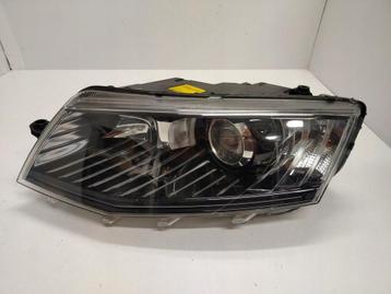 Skoda Octavia III Xenon LED linkerlamp Ideaal beschikbaar voor biedingen
