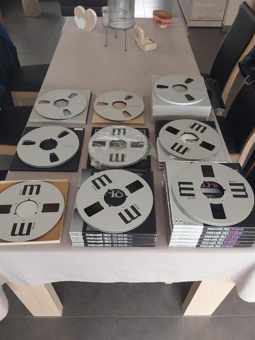 Partij metalen bandrecorder spoelen van Maxell (26 cm), Audio, Tv en Foto, Bandrecorder, Bandrecorder, Ophalen of Verzenden
