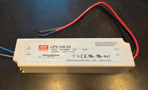 Mean Well LED Driver -LPV-100-24 - IP67 24V/4.2A, Hobby en Vrije tijd, Elektronica-componenten, Zo goed als nieuw, Ophalen of Verzenden