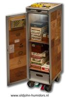 h186  HUMIDOR ADORINI  TROLLEY KABINET / KISTEN KABINET, Boite à tabac ou Emballage, Envoi, Neuf