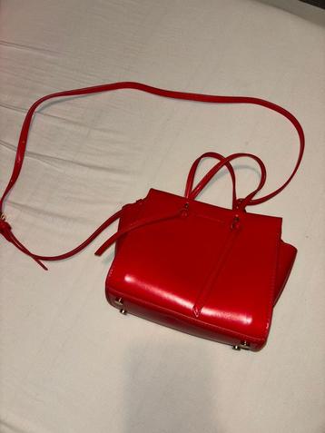 Rode zara tas beschikbaar voor biedingen