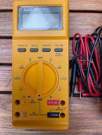 Fluke 27  beschikbaar voor biedingen