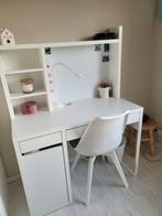 Toffe ikea bureau, Ophalen, Zo goed als nieuw, Stoel