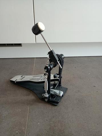 Drumpedaal van Adams, Enlèvement, Comme neuf