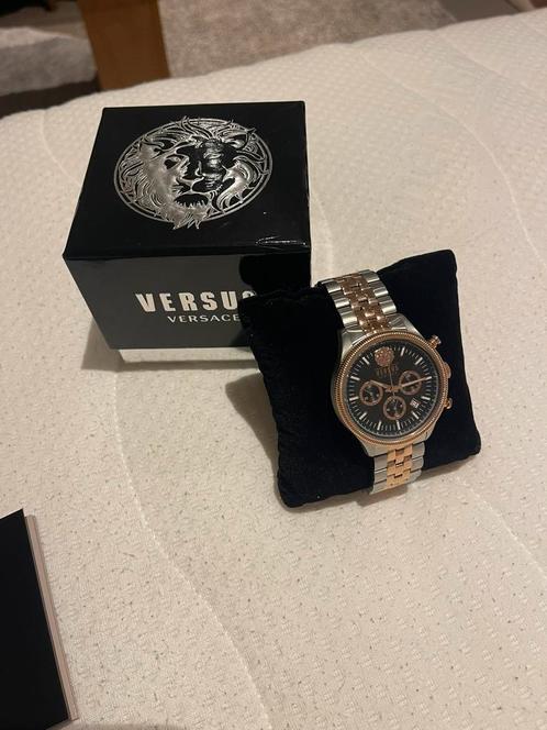 Versace Versus Watch horloge (nieuw) met alles bij, Handtassen en Accessoires, Horloges | Heren, Nieuw, Polshorloge, Overige merken