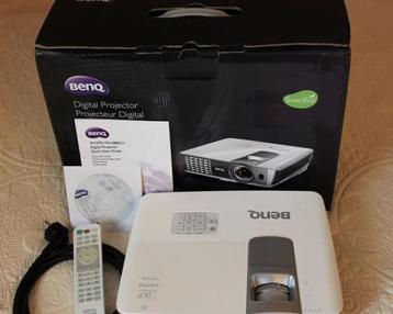 projector benq W1080ST +  en iconBIT mediaspeler beschikbaar voor biedingen