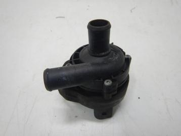 Mercedes-Benz C-Klasse W204 Waterpomp A2048350364