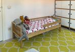 Houten Peuterbed met matras en bedlinnen, Ophalen, Gebruikt, Minder dan 140 cm, Matras