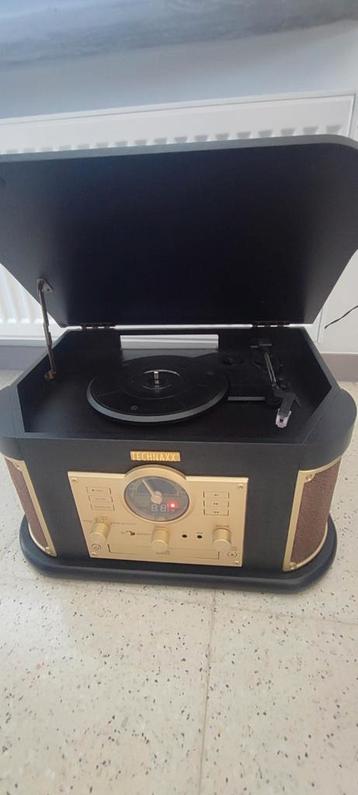 Retro look platenspeler Technaxx met radio, cassette ,cd beschikbaar voor biedingen