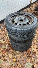 4 pneus sur jante, Ophalen, Band(en)