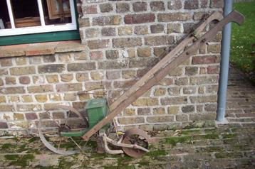 Bietenzaaimachientje beschikbaar voor biedingen