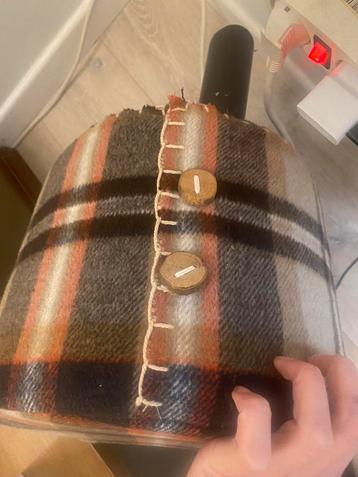 Pouf, repose pieds en  bonne etat beschikbaar voor biedingen