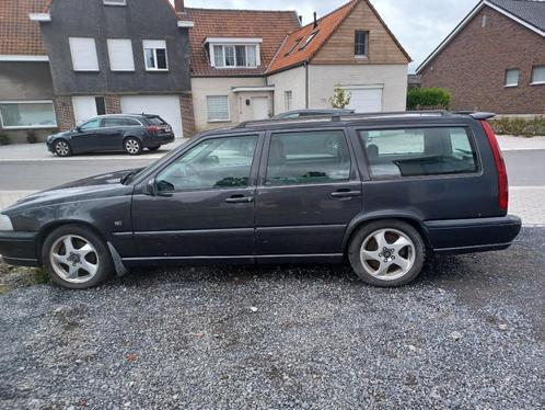 Volvo V70, Autos, Volvo, Particulier, V70, Intérieur cuir, Diesel, Euro 2, Break, 4 portes, Boîte manuelle, Bleu, Noir, Cuir, Traction avant