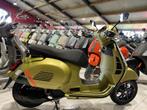 Vespa GTS Super Sport 300 + Bulle 1B010564, Motoren, Scooter, 300 cc, Bedrijf, 12 t/m 35 kW