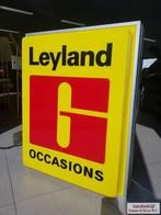Auto Showroom Reclamebord Leyland Occasions G geel rood, Verzamelen, Ophalen of Verzenden, Gebruikt