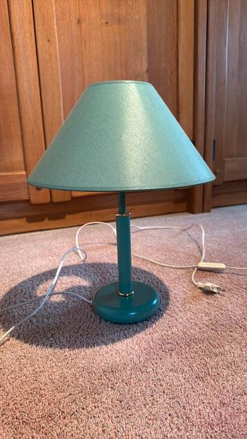 Groene sfeerlampjes beschikbaar voor biedingen