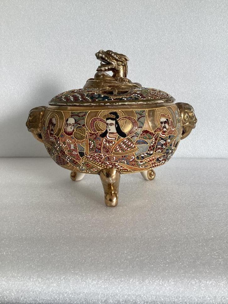 Koro - wierrookbrander Sastuma Meiji. 085/Da., Antiek en Kunst, Antiek | Keramiek en Aardewerk, Ophalen