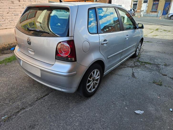 Vw polo 1.4 TDI 2009 clim tb.état prêt à immatriculer, Auto's, Volkswagen, Particulier, Polo, ABS, Airbags, Airconditioning, Alarm
