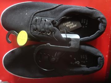 schoenen turnpantoffels nieuw maat 42 unisex beschikbaar voor biedingen
