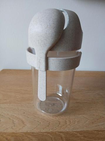 NOOIT GEBRUIKT MULTIFUNCTIONELE LUNCHBEKER 600ML  beschikbaar voor biedingen
