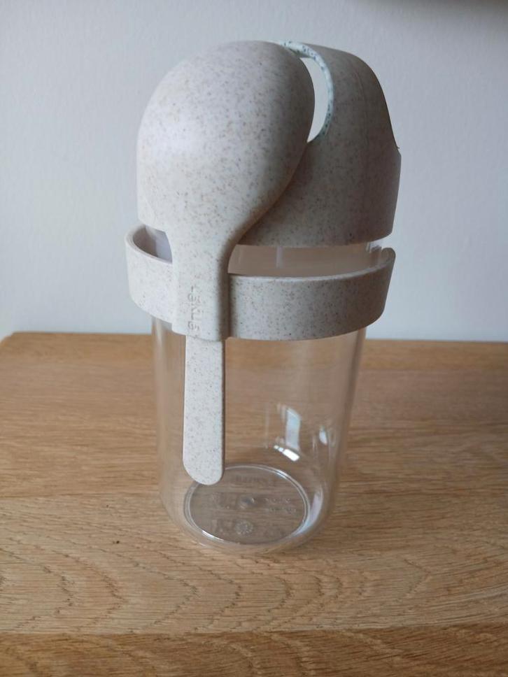 NOOIT GEBRUIKT MULTIFUNCTIONELE LUNCHBEKER 600ML, Sport en Fitness, Drinkbussen, Nieuw, Ophalen of Verzenden