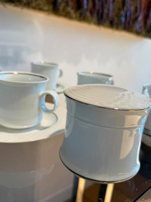 Prachtig porseleinen servies 4p van HUTSCHENREUTHER GERMANY, Antiek en Kunst, Antiek | Servies compleet, Ophalen