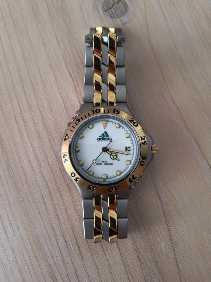 Adidas oud horloge, Handtassen en Accessoires, Horloges | Antiek, Polshorloge, Overige merken, Ophalen of Verzenden