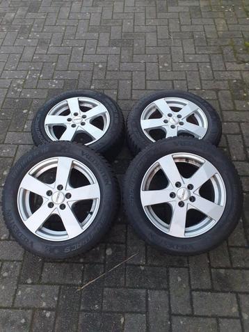 Dezent 15 inch velgen 5x100 met nieuwe banden vredestein  beschikbaar voor biedingen