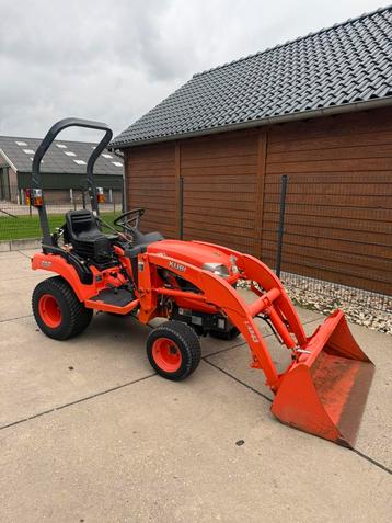 Kubota bx2350 met voorlader hydrostaat beschikbaar voor biedingen