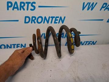 Schroefveer achter van een Volkswagen Transporter beschikbaar voor biedingen