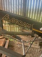 Frontlader Agram, Ophalen
