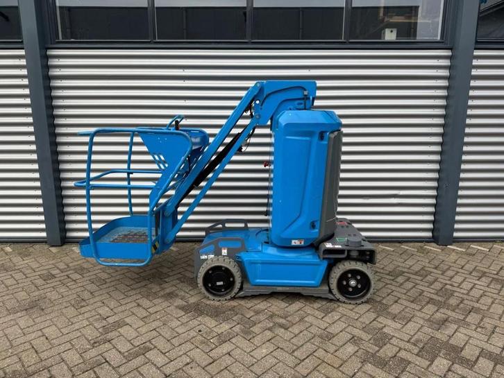 Haulotte Star 10 Hoogwerker Masthoogwerker (bj 2015), Articles professionnels, Machines & Construction | Ascenseurs, Échafaudages & Échelles